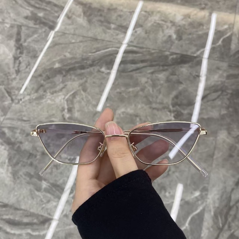 نظارات شمسية معدنية أنيقة على  - مراجعة Women Fashion Glasses وسعره
