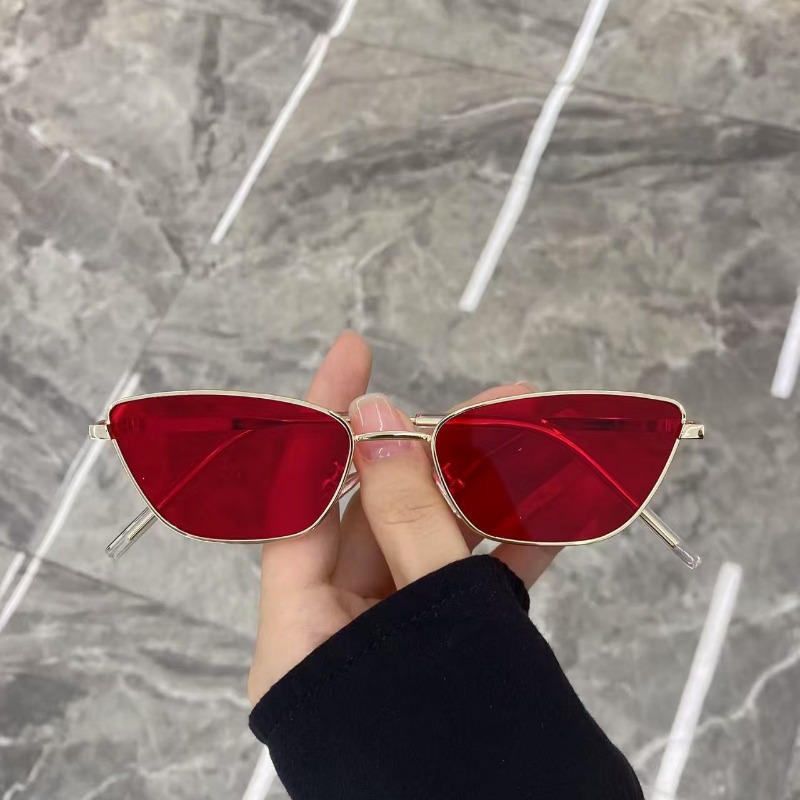 نظارات شمسية معدنية أنيقة على  - مراجعة Women Fashion Glasses وسعره