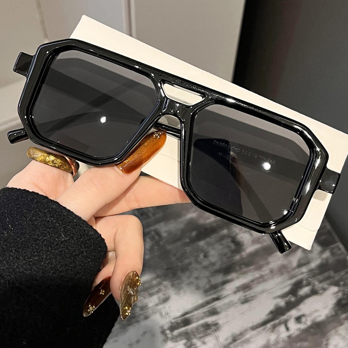 نظارات شمسية جديدة بتصميم مربع - مراجعة Women Fashion Glasses وسعره